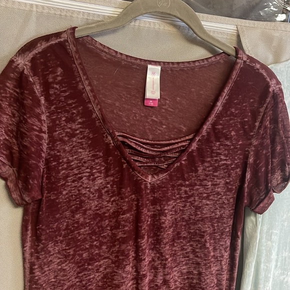 NoBo and Abercrombie soft tees.  . Burgundy and mint - Picture 4 of 4